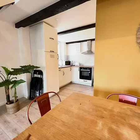 Apartament T4 Proche Centre Et Stade De Rugby
